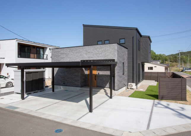 お気に入りのキッチンが主役！高断熱・高気密の快適な住まい